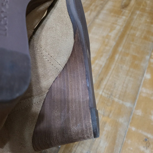 Lucky Brand Shylow Tan Suede Leather 3 inch Wedge Lace Up Ankle Booties Size 8.5 - Picture 11 of 13